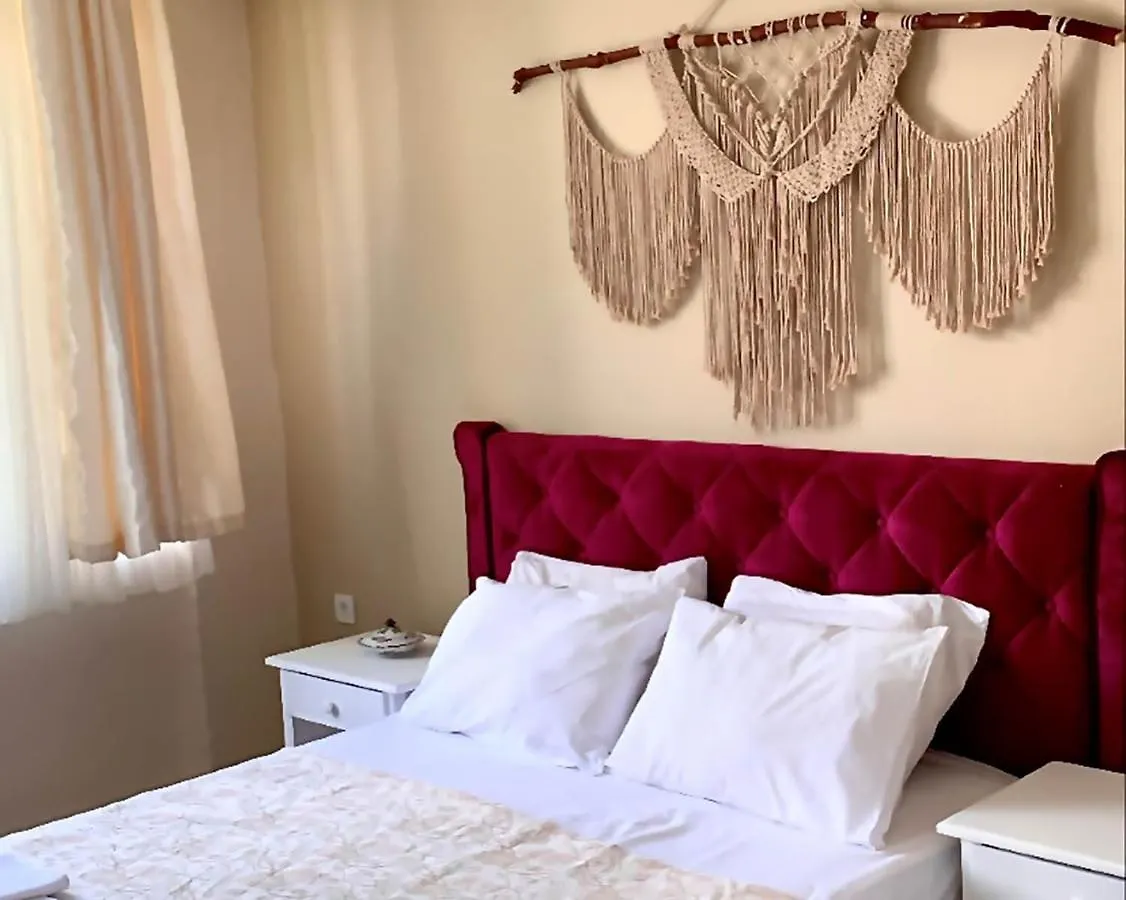 Club Afrodit Tatil Koeyue Altinoluk Resort